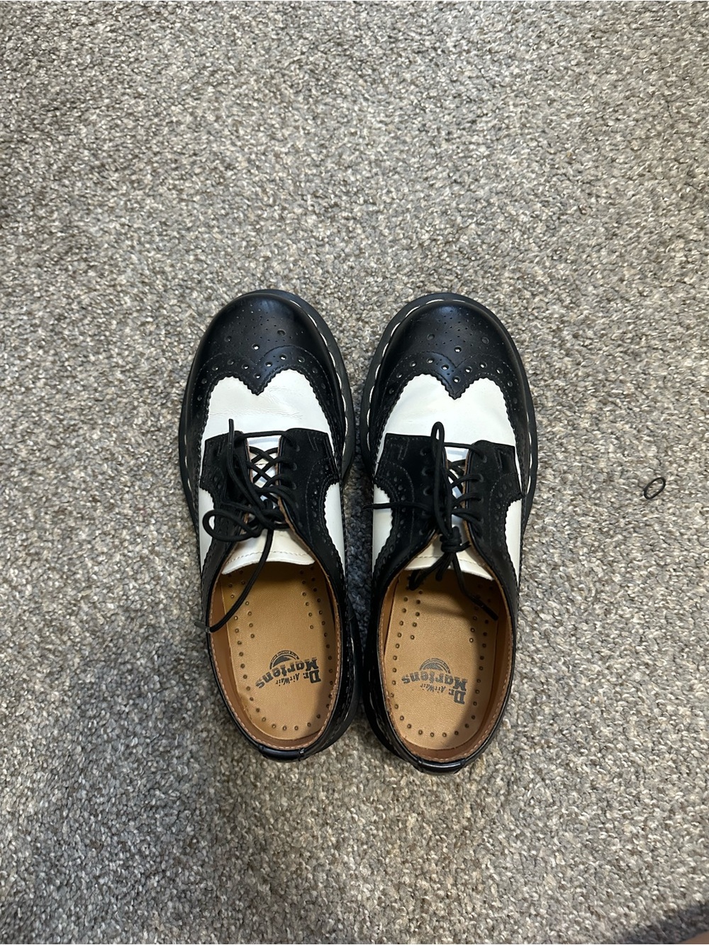 Doc Martens 3998 bex leather smooth brogue shoes in excellent condition 7W